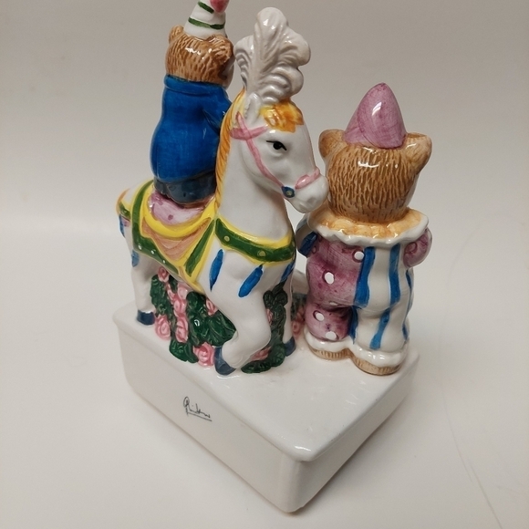 Heritage Mint "Clowning Around" Music Box - Picture 3 of 13